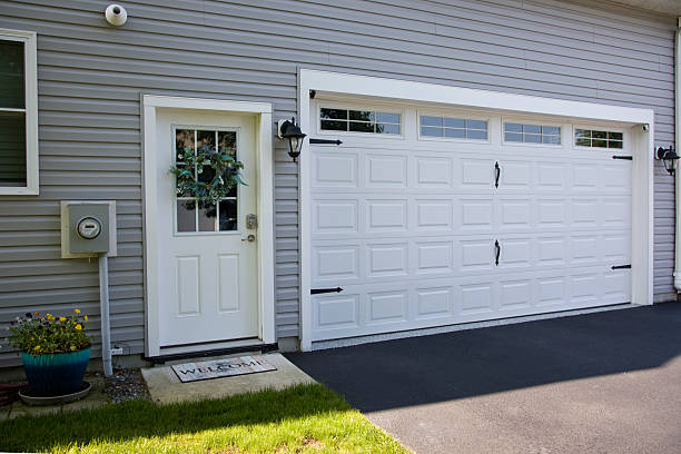 24/7 Emergency Garage Door Roller Replacement experts in Powell, OH